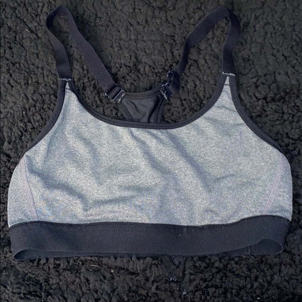 Sports bra